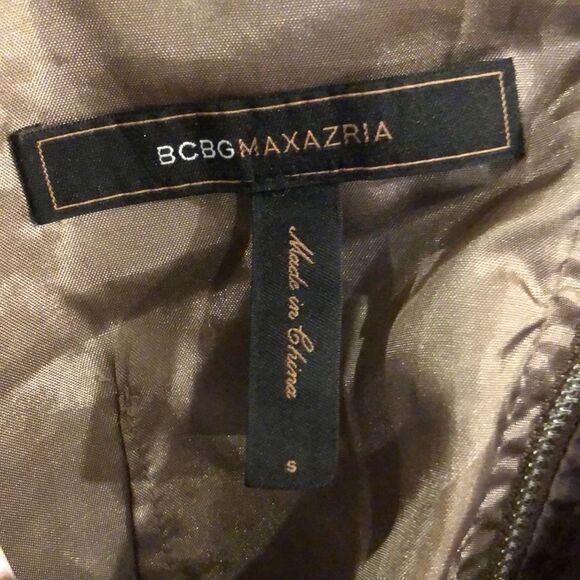 BCBG Max Azria Brown V Neck Blouse w/ Tie Detail and Exposed Zipper size Small - Picture 12 of 12